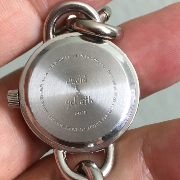 🖤2004 David & Goliath charms bracelet watch - Picture 9 of 14
